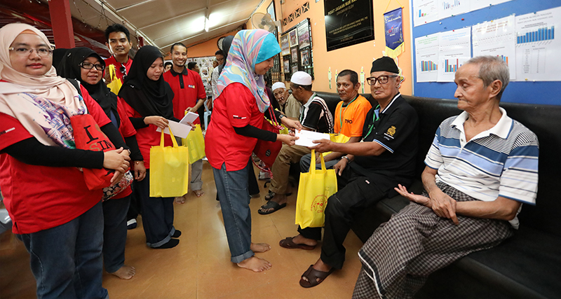 ‘Santuni Masyarakat’ Programme At Pusat Jagaan Nur Hasanah, Beranang