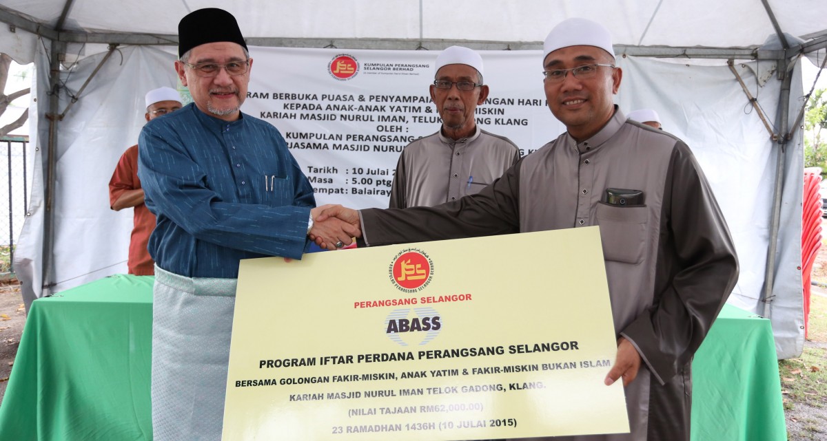 Perangsang Selangor Donates RM5,000 To Nurul Iman Mosque