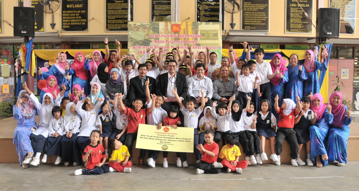 Perangsang Selangor Donates RM30,000 To Build Special Education Therapy Room ‘Azzahra’